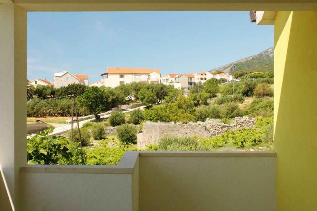 Apartments Nejasmic - Little House For Peaceful And Domestic Vacation ボル エクステリア 写真