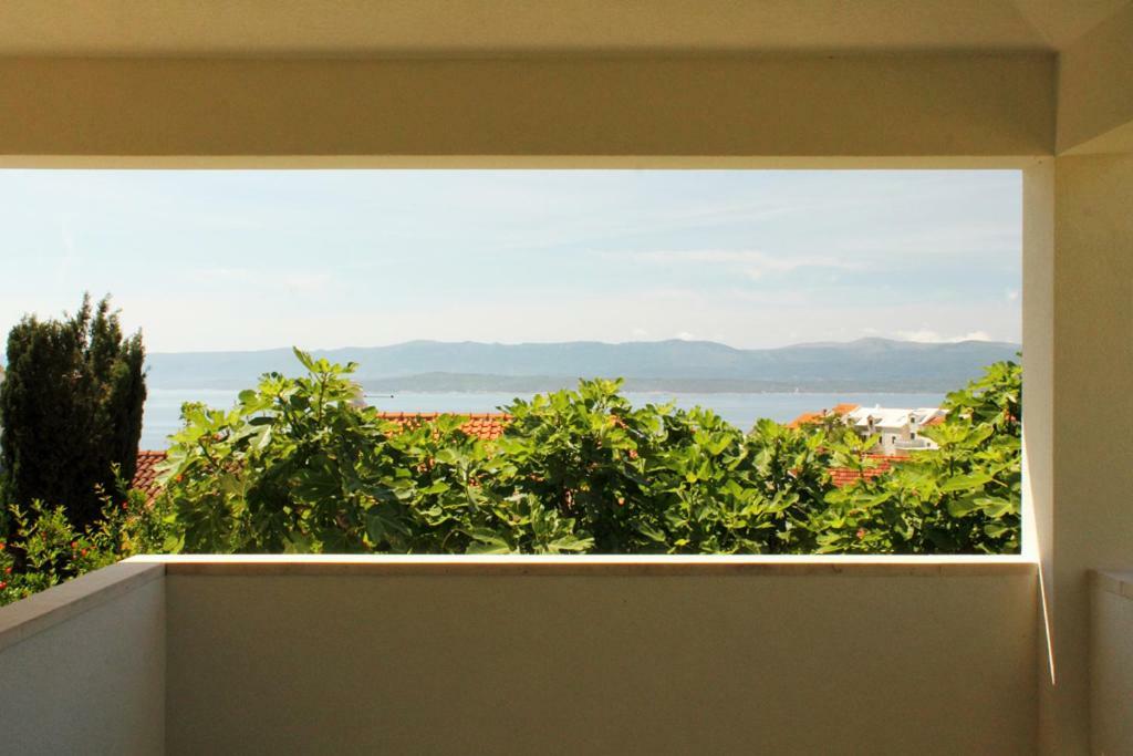 Apartments Nejasmic - Little House For Peaceful And Domestic Vacation ボル エクステリア 写真